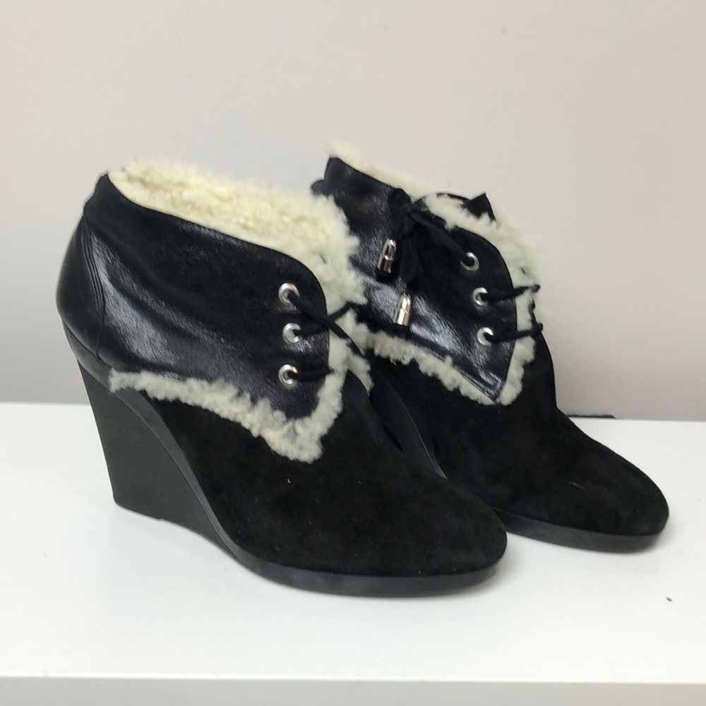 Hogan shearling wedge booties